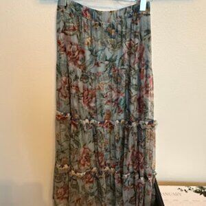 ARCELLIS TIERED SKIRT